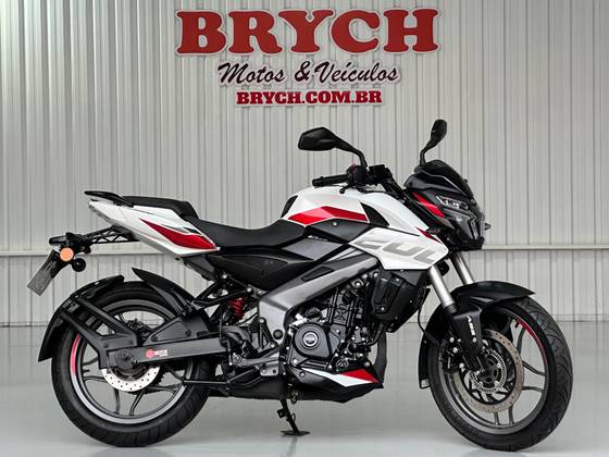 BAJAJ DOMINAR NS200 BAJAJ DOMINAR NS200